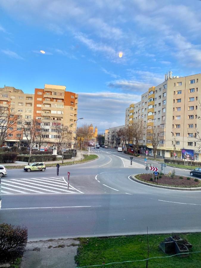 Henriett'S Cosy Place Satu Mare Exterior photo